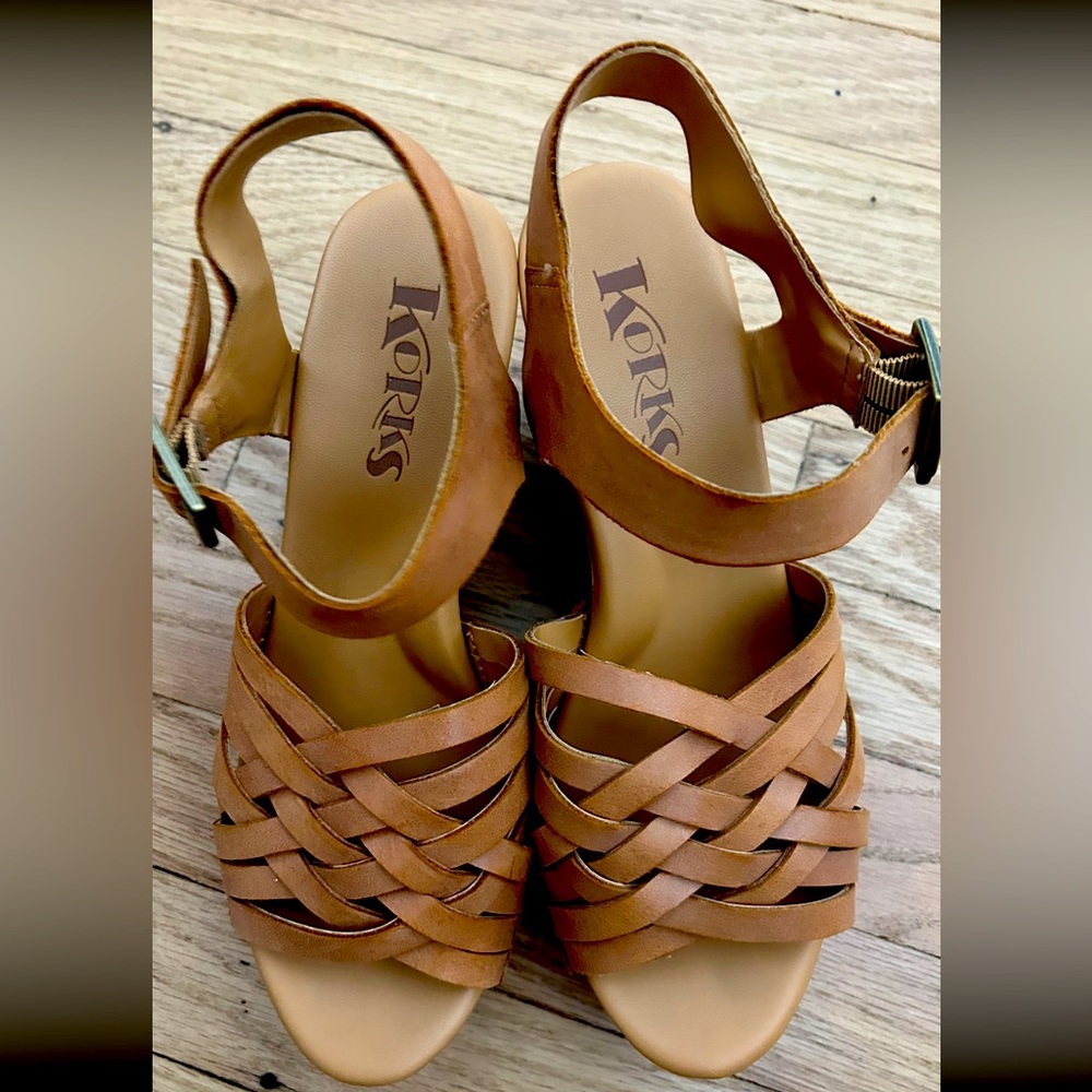 Korks Berryessa Brown (Teak) Size 7 (USA) 38 (Euro)